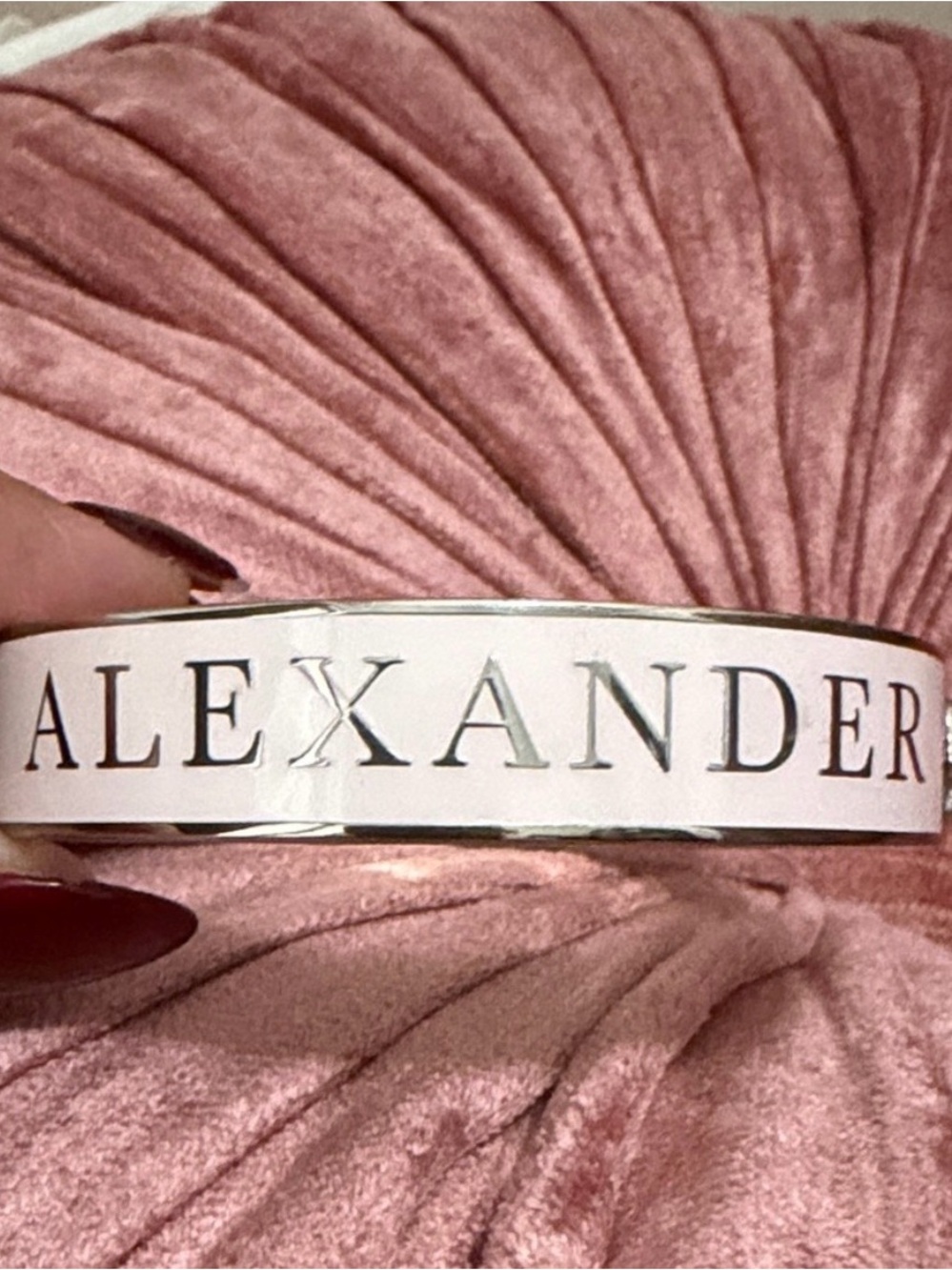 ALEXANDER McQUEEN Authentic White & Silver ๐ Logo Enamel Bangle Bracelet *Fab* - Picture 2 of 4